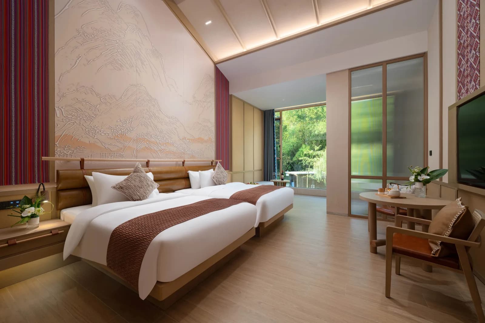 Guanzizai suite at Longzhou Guantang Resort Hotel