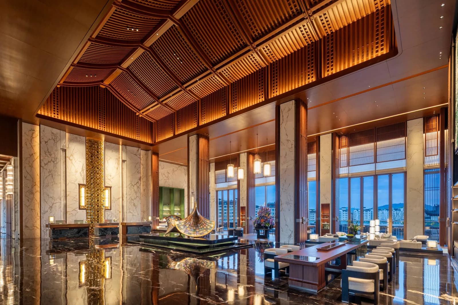 Lobby at Wyndham Grand Tengchong Hot Spring